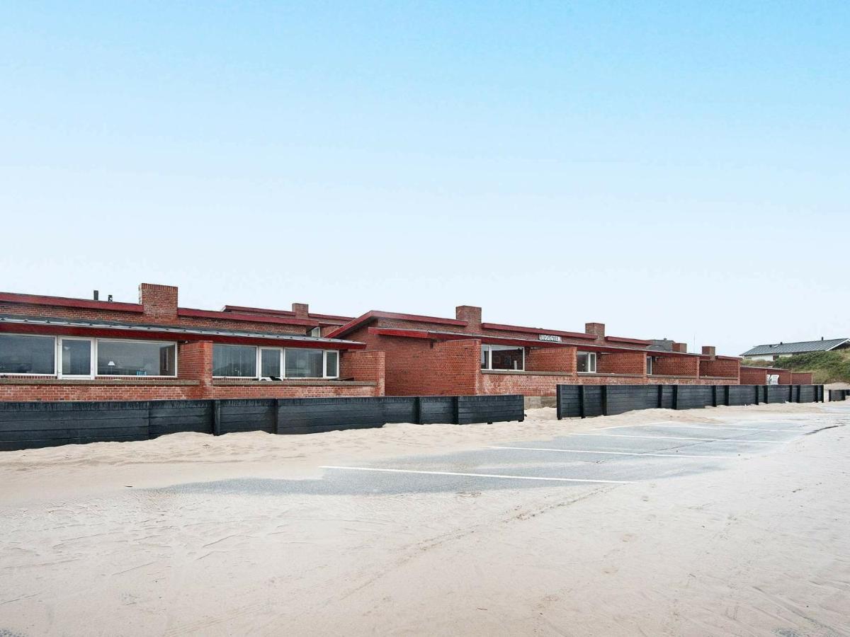 Two-Bedroom Holiday Home In Henne 7 Henne Strand Zewnętrze zdjęcie